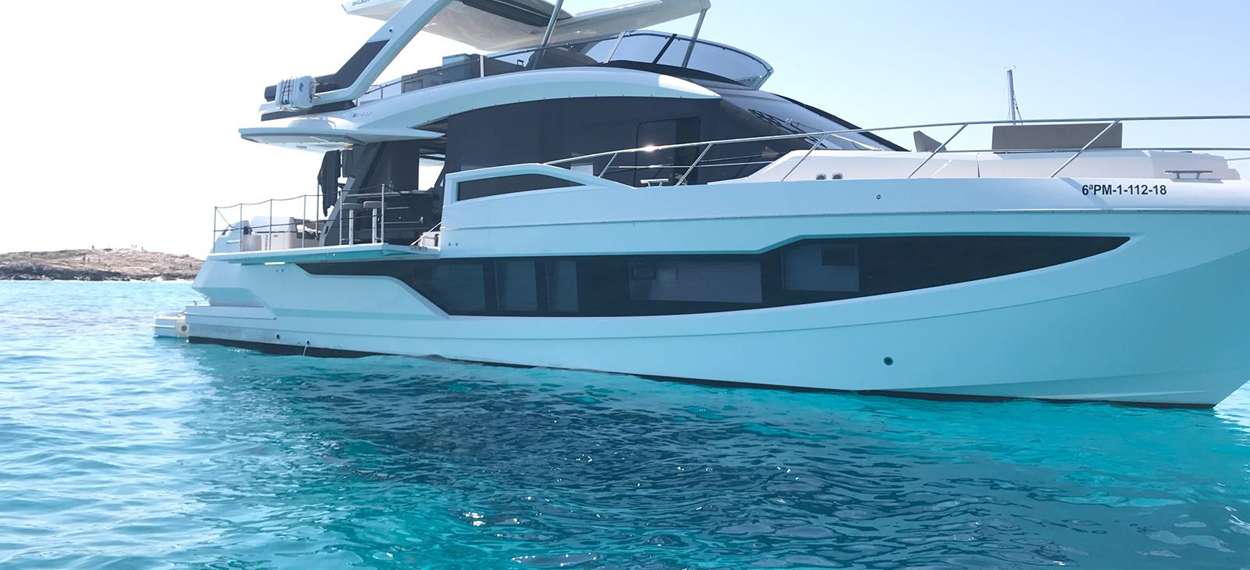 Motoryacht galeon 640 fly