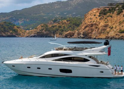 Motoryacht charter sunseeker manhattan 70 ibiza