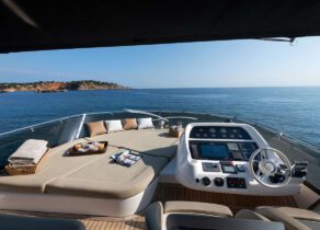 Sonnenbetten Motoryacht sunseeker manhattan 70 ibiza