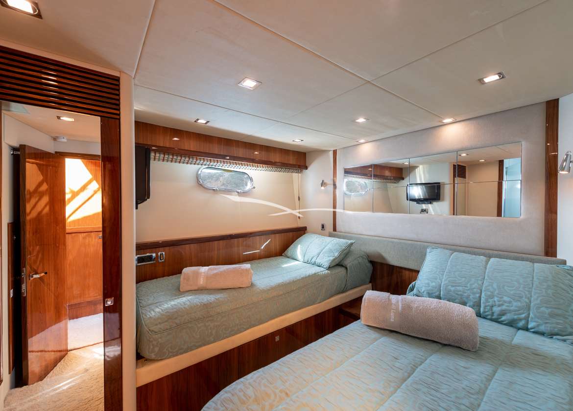 Zweibett Kabine Motoryacht sunseeker manhattan 70 ibiza