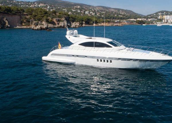 motor yacht charter mangusta 72 thats amore