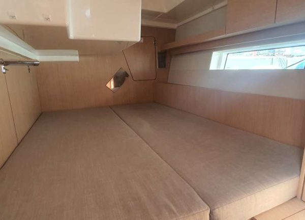 cabin sailing yacht bavaria c45 style mallorca