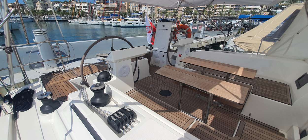 upperdeck sailing yacht bavaria c45 style mallorca