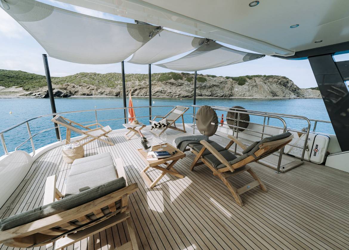 upperdeck yacht mallorca las ninas