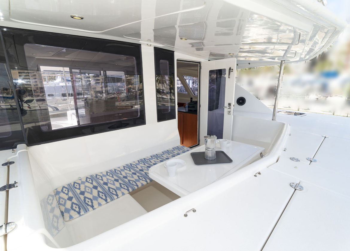 upperdeck catamaran leopard 444 mallorca