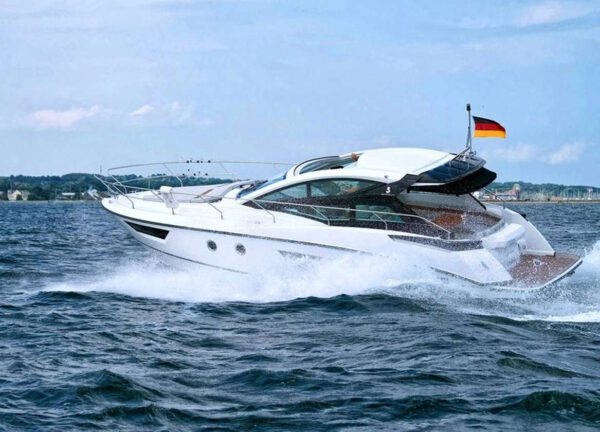 motor yacht beneteau gran turismo 40 midnight charter