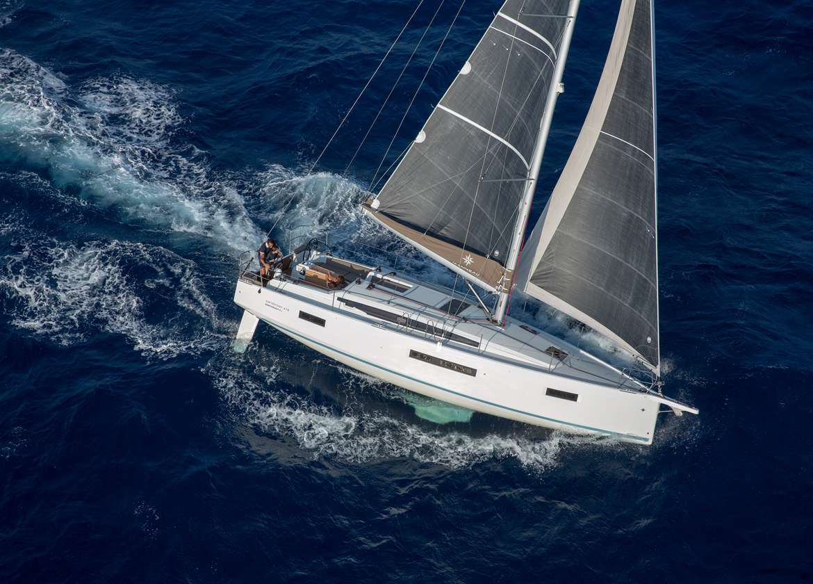 Segelyacht sun odyssey 410 naoussa charter Balearen