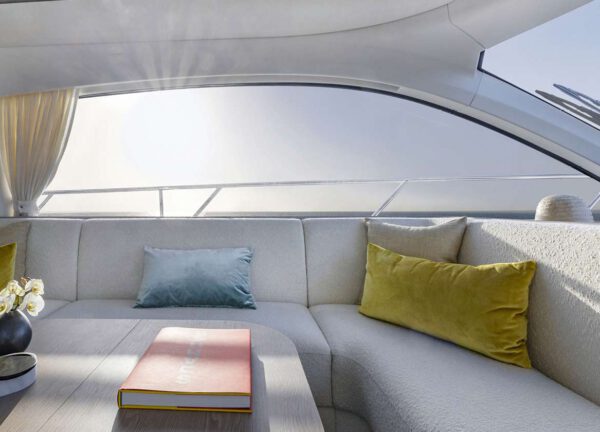 upperdeck seating motor yacht azimut 53 mallorca