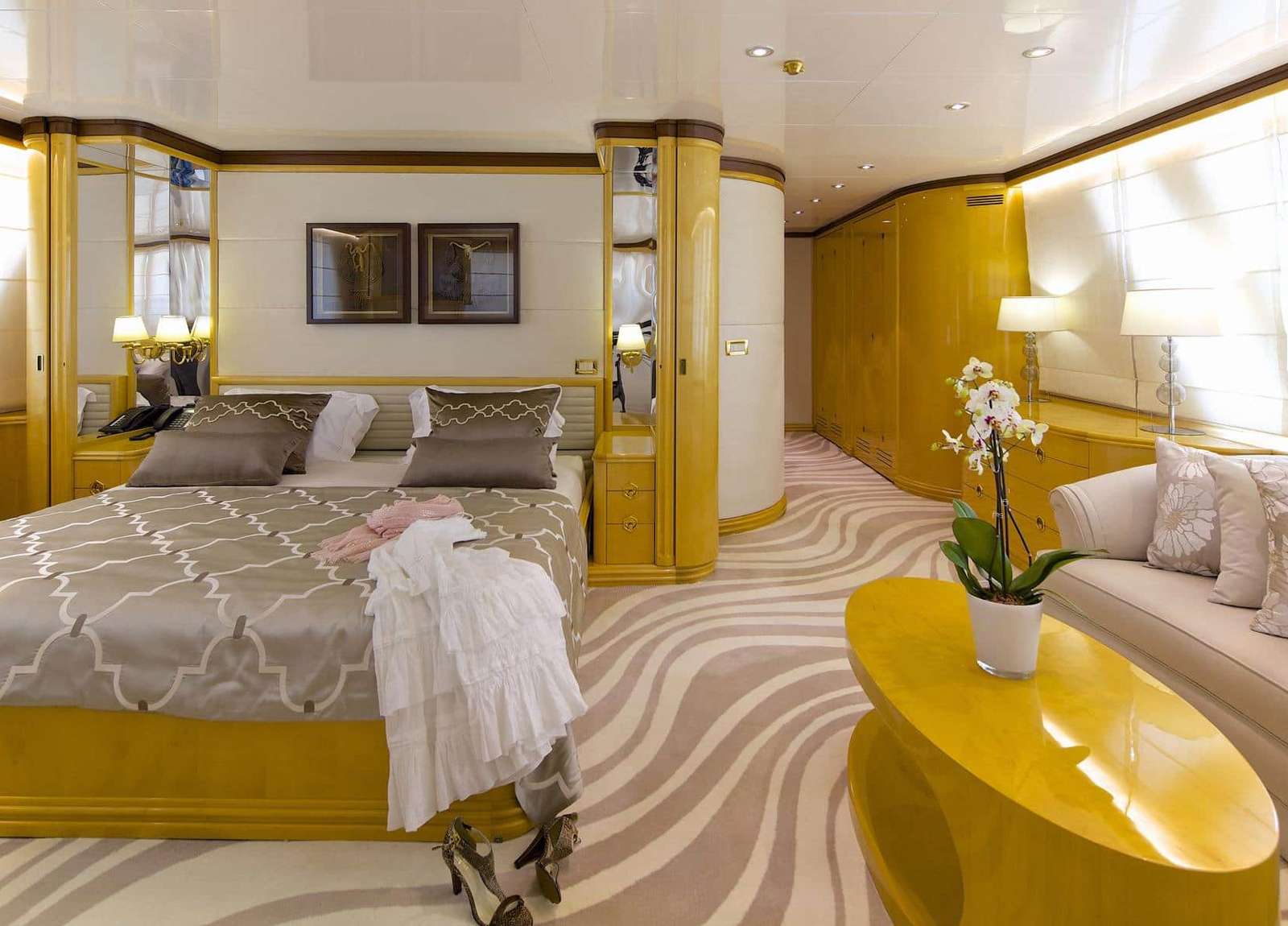 master cabin luxury yacht oleanna 145ft mediterranean sea