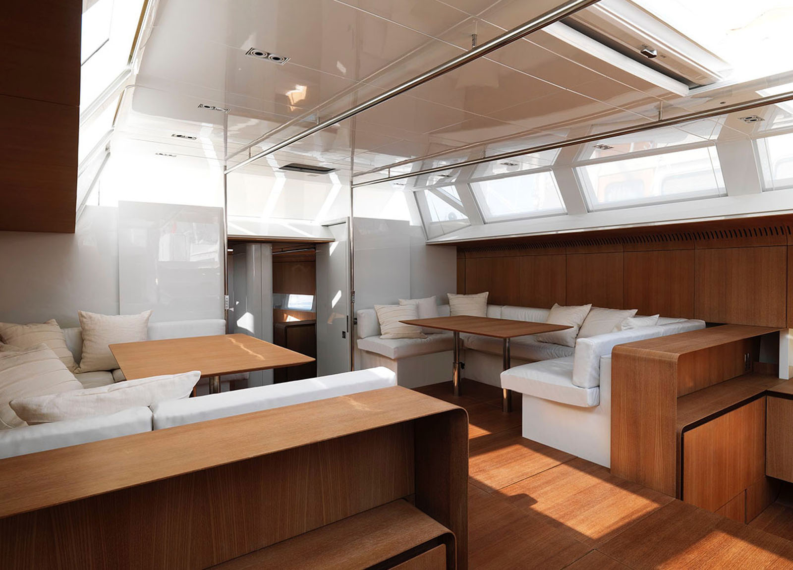 salon luxury yacht swan 82 greece