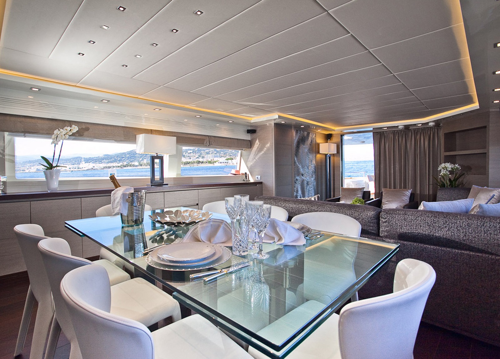 essbereich salon luxusyacht maiora 29m aubrey