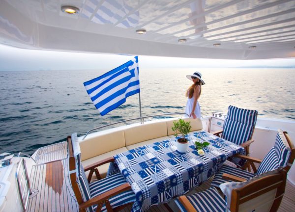 upperdeck luxury yacht sunseeker 20 alissia charter greece