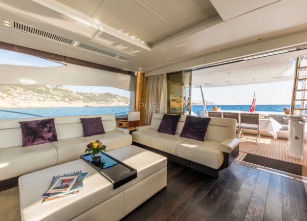 lounge luxury yacht sunseeker 80 seawater balearics