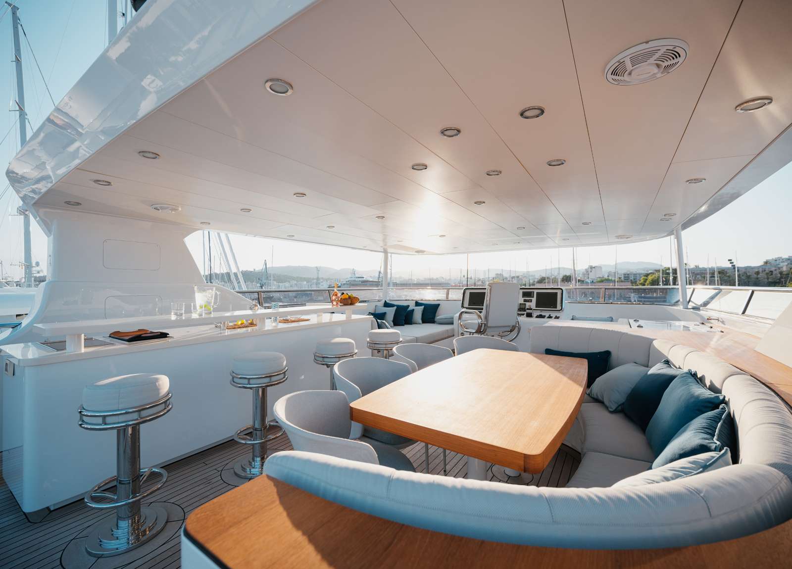 interior luxury yacht bandido 90 seal charter