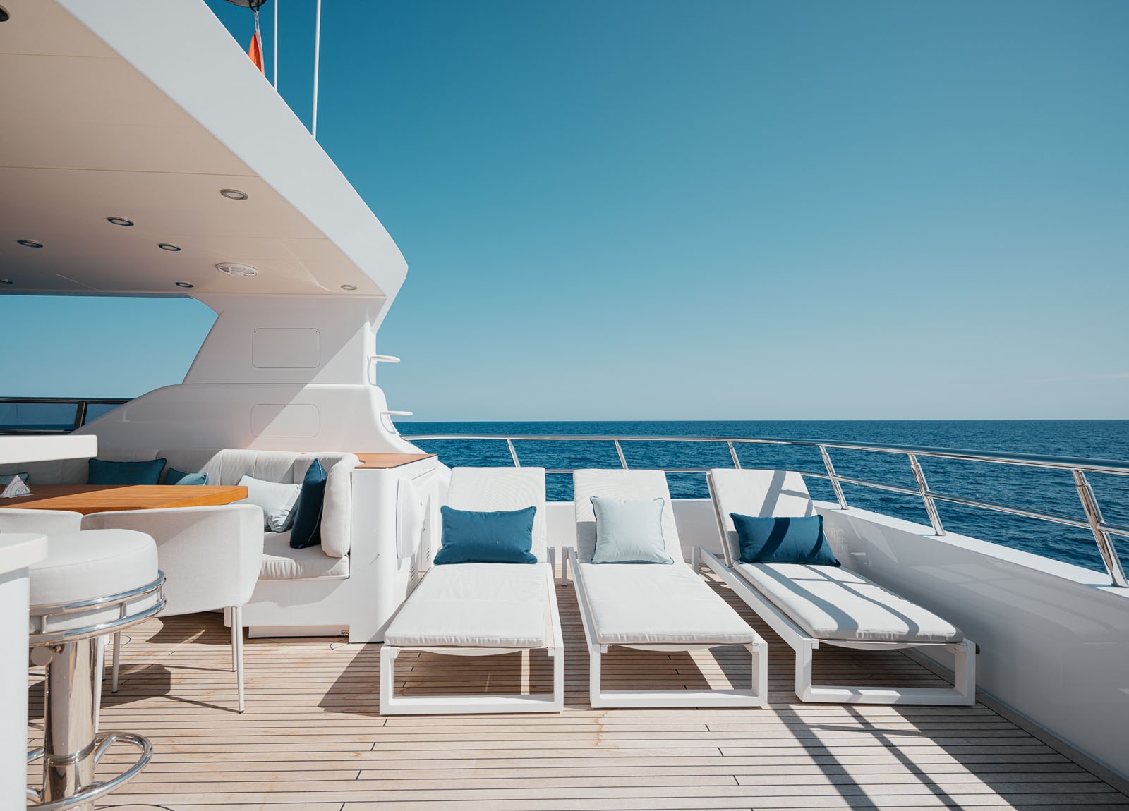 sunbeds luxury yacht bandido 90 seal western mediterranean