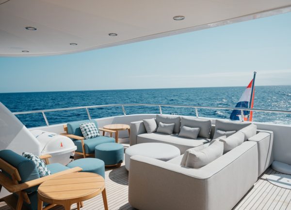 upperdeck luxury yacht bandido 90 seal