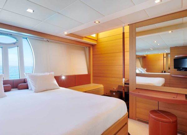 Luxury Yacht pershing 80 halley balearic islands master Cabin