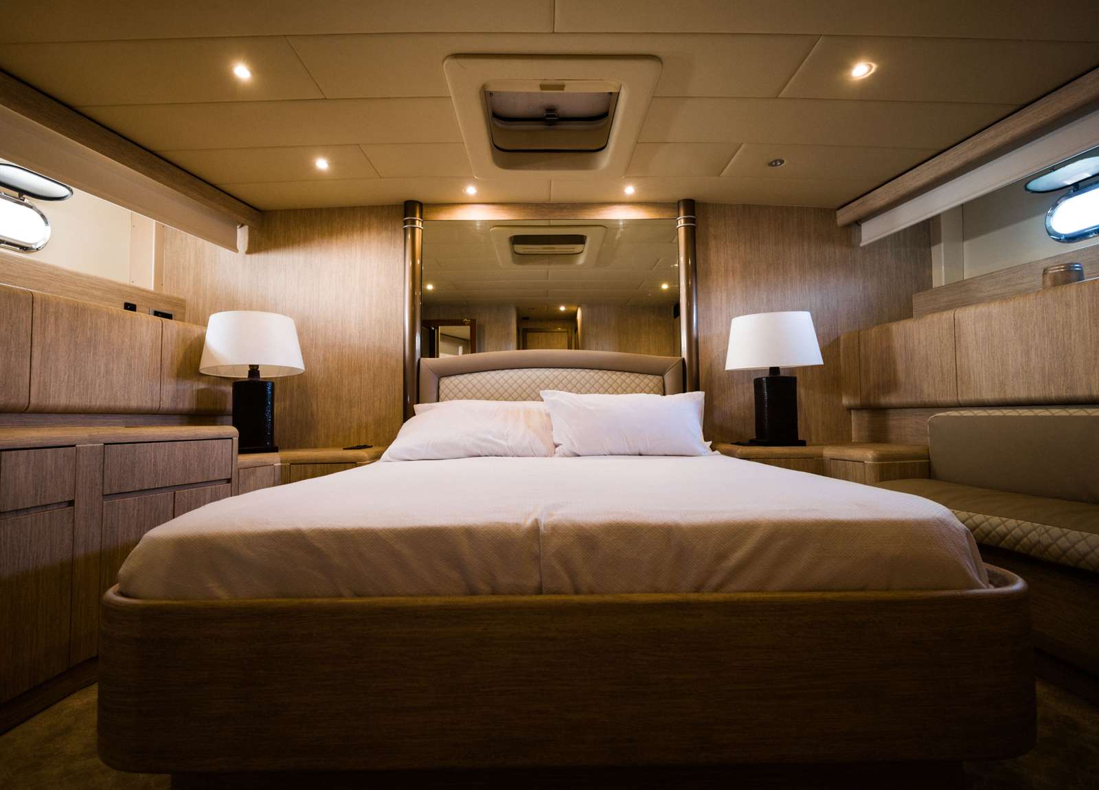 vip cabin luxury yacht mangusta 80 happy hour balearic islands for charter