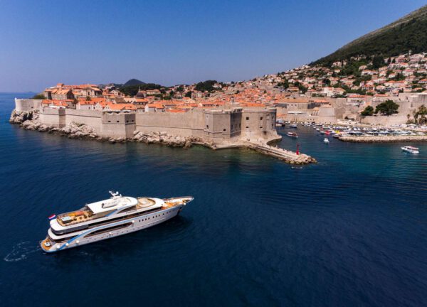 luxury yacht freedom croatia charter