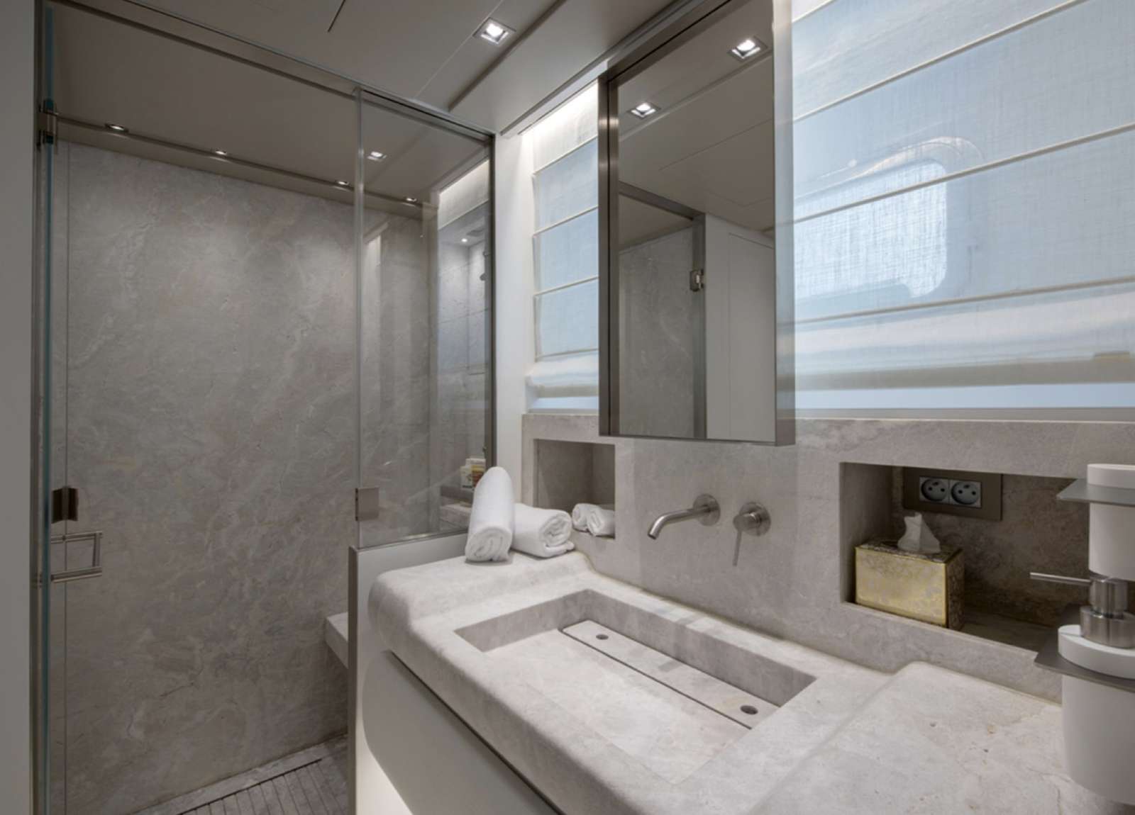 bathroom luxury yacht sanlorenzo sl 106 andiamo croatia charter