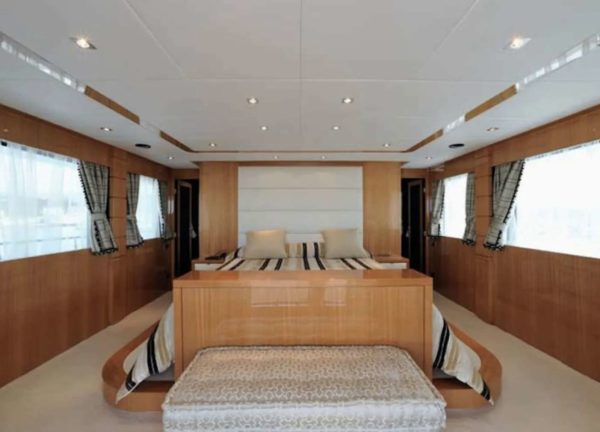 cabin luxury yacht villa sul mare 44m