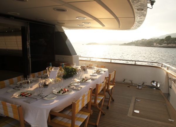 upperdeck seating luxury yacht sanlorenzo 100