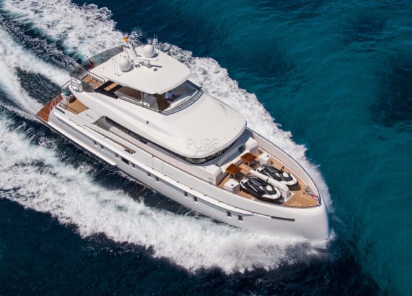 luxury yacht vanquish 82 sea story balearics charter