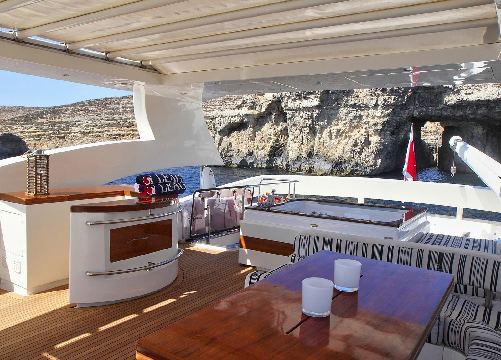 sundeck luxury yacht aicon yachts 27m balearic islands charter