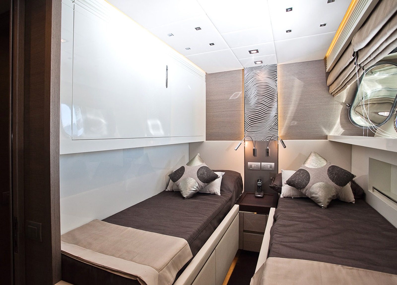 twin bed cabin luxury yacht maiora 29m aubrey