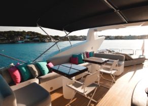 upperdeck-sunseeker-28m-pearl-of-london-sunroof