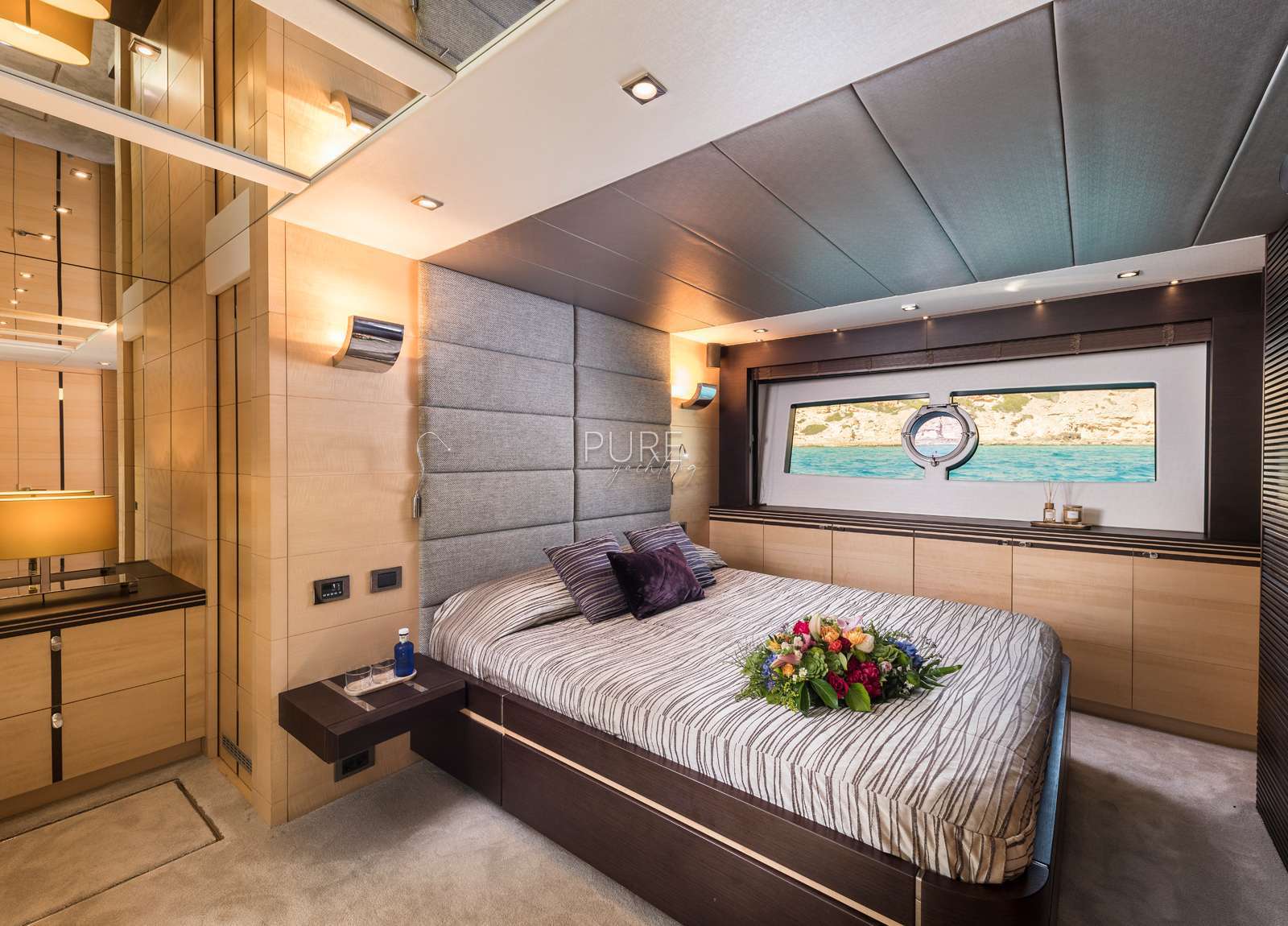 cabin luxury yacht sunseeker 80 seawater balearic islands