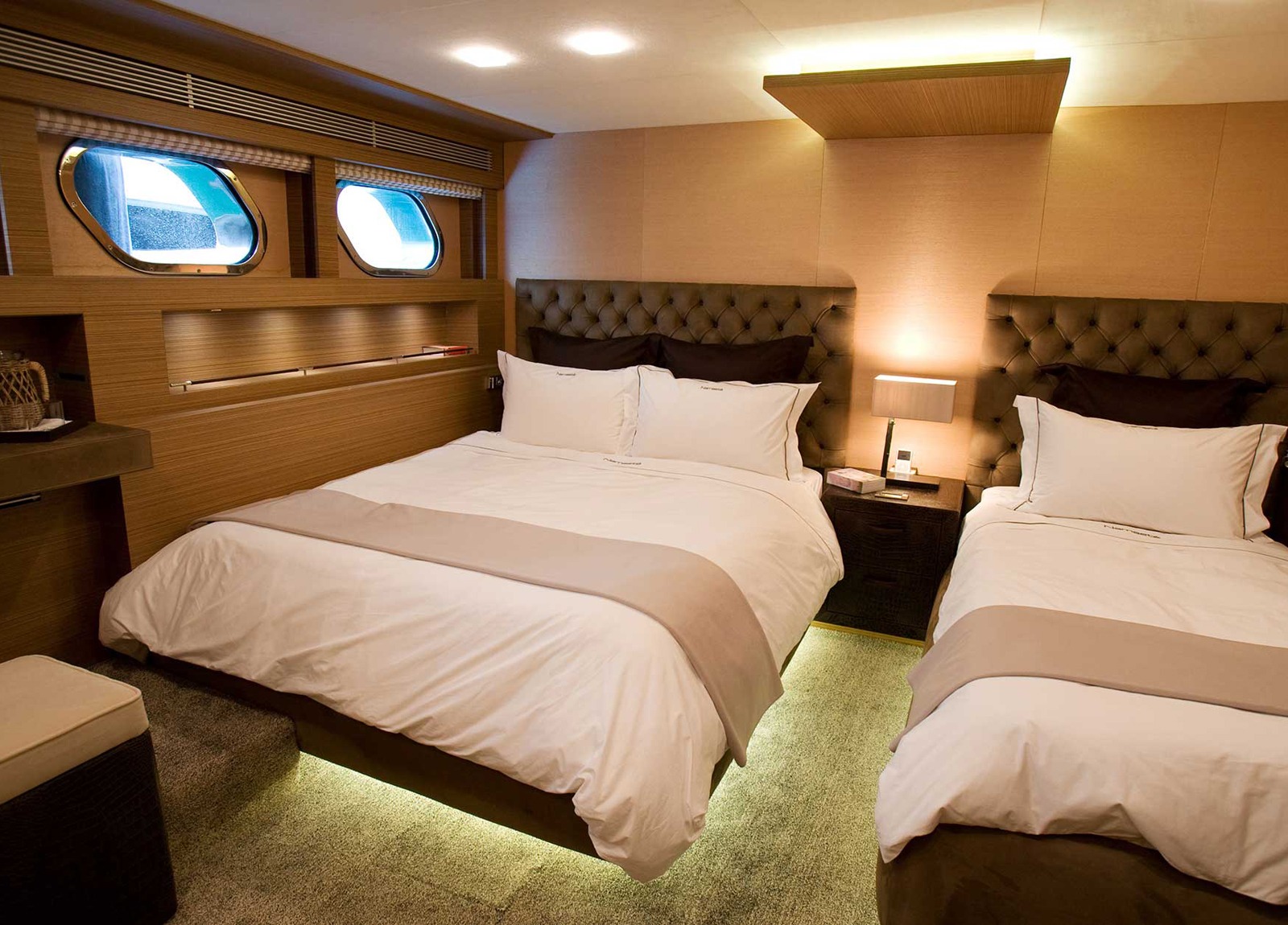 twin bed cabin luxury yacht tamsen yachts 40m namaste 8