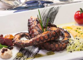 dining Luxury Yacht azimut 95 memories too