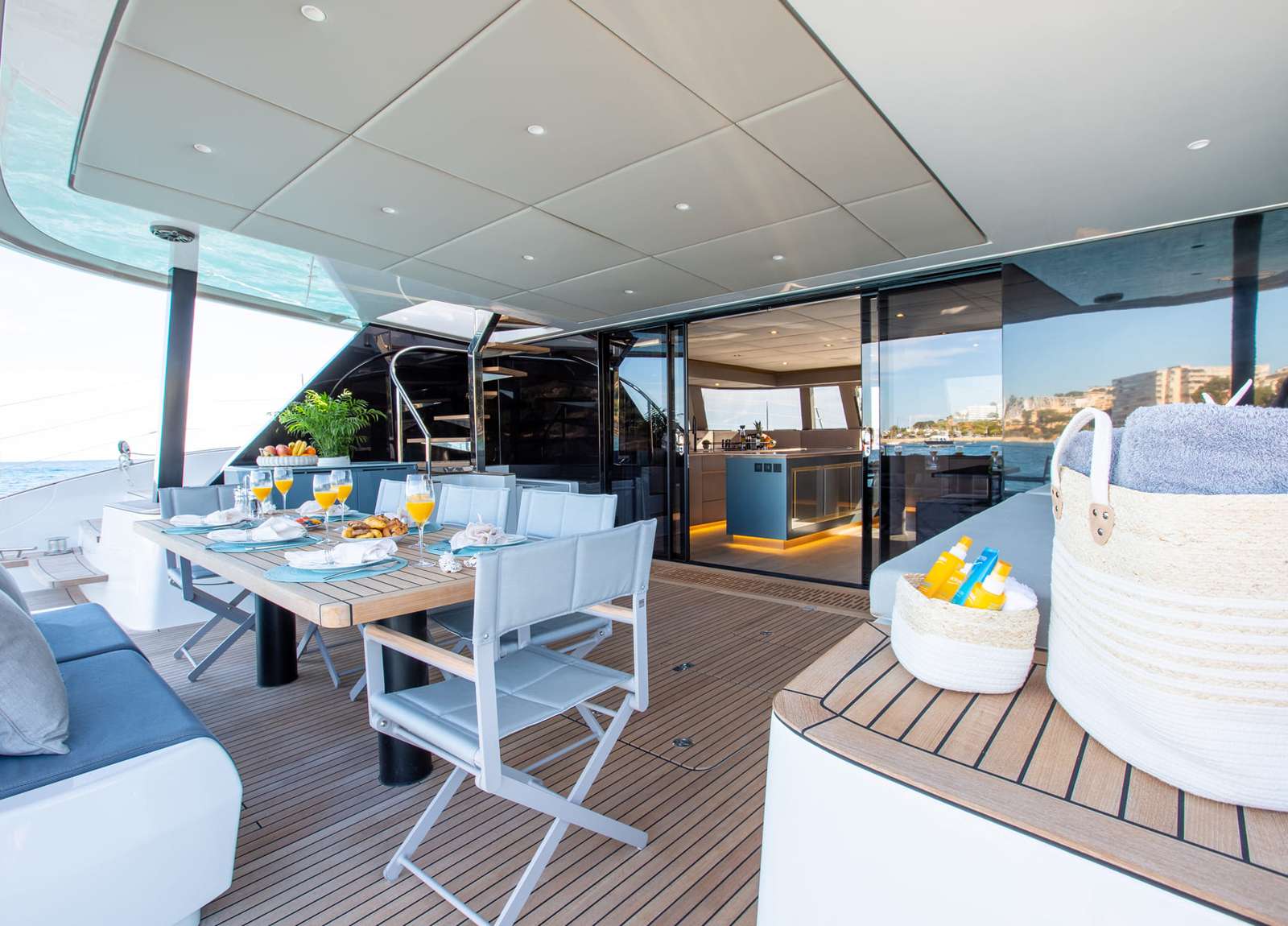 catamaran sunreef 60 sunbreeze balearic islands upperdeck