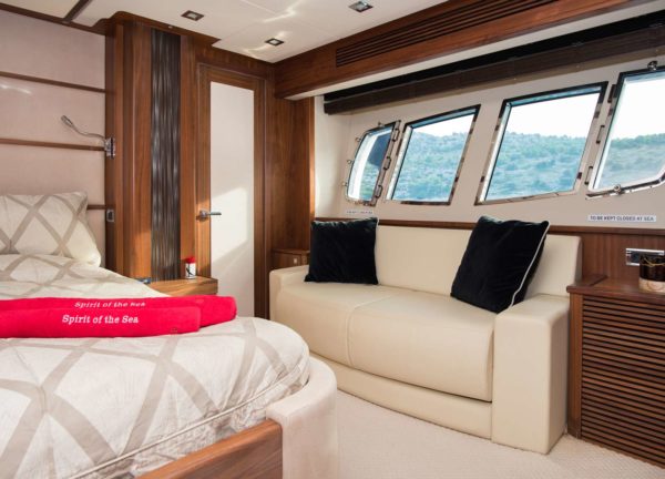 vip cabin yacht charter sunseeker 80 spirit of the sea