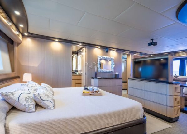 vip cabin astondoa 102 glx dolce vita ii