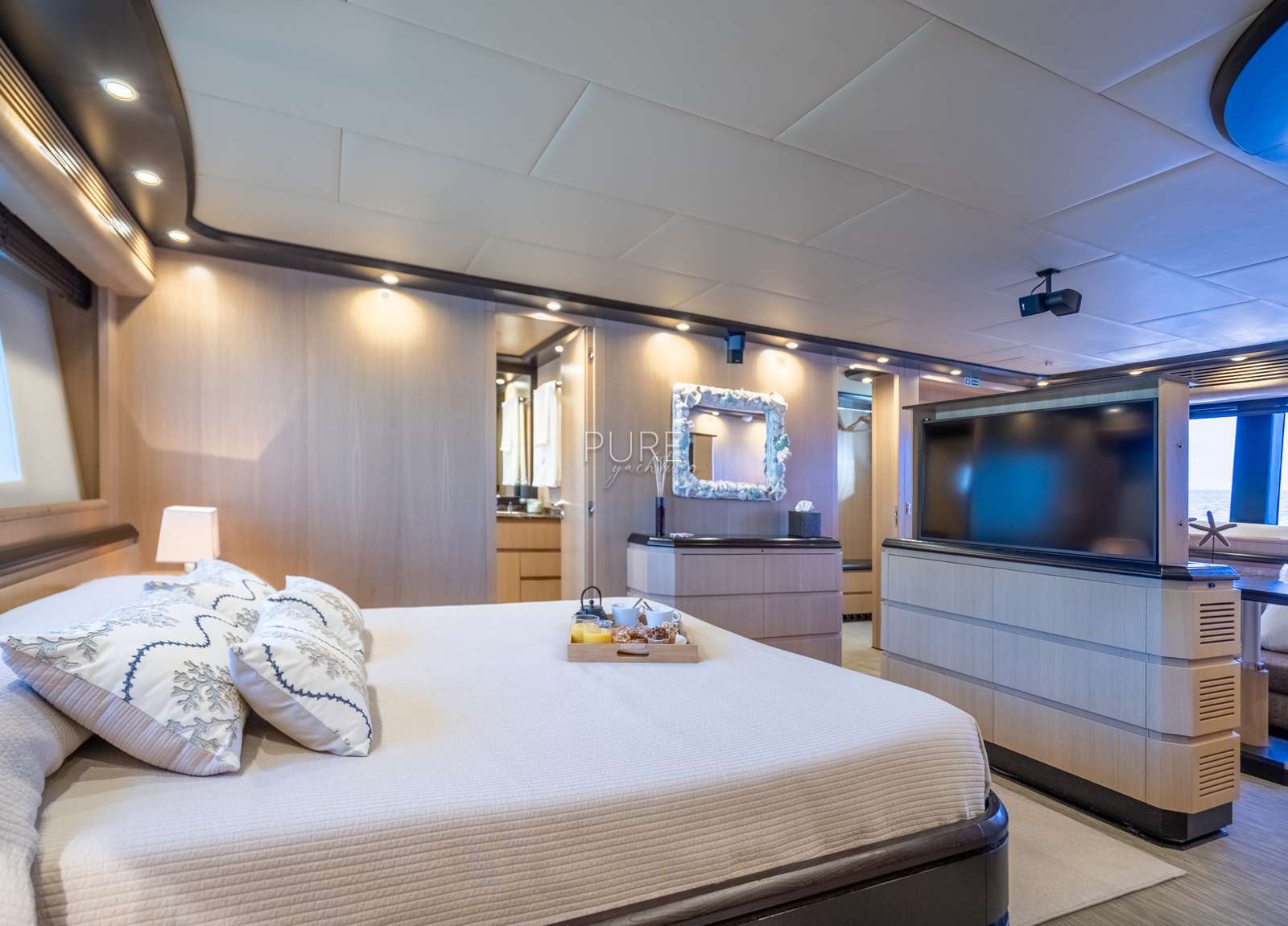 vip cabin astondoa 102 glx dolce vita ii