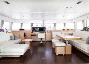 lounge-luxury-catamaran-lagoon-620-nova-greece