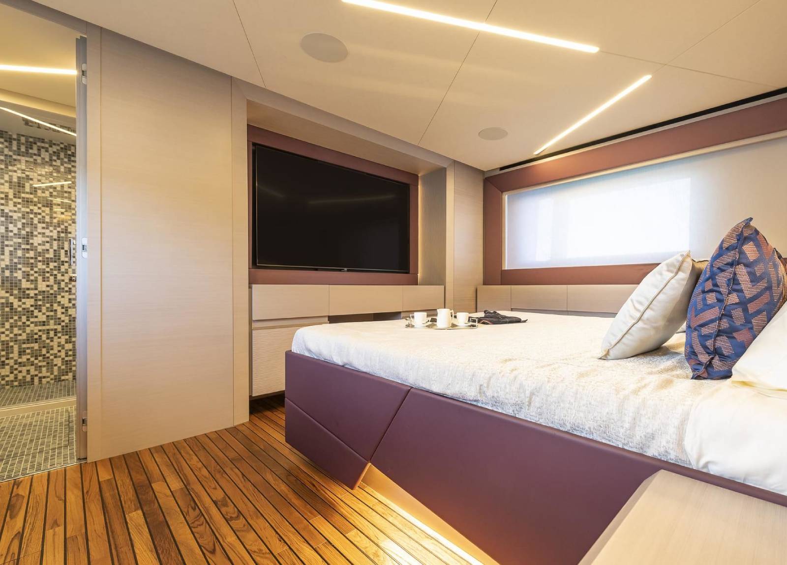 cabin luxury yacht pershing 7x marleena viii balearics