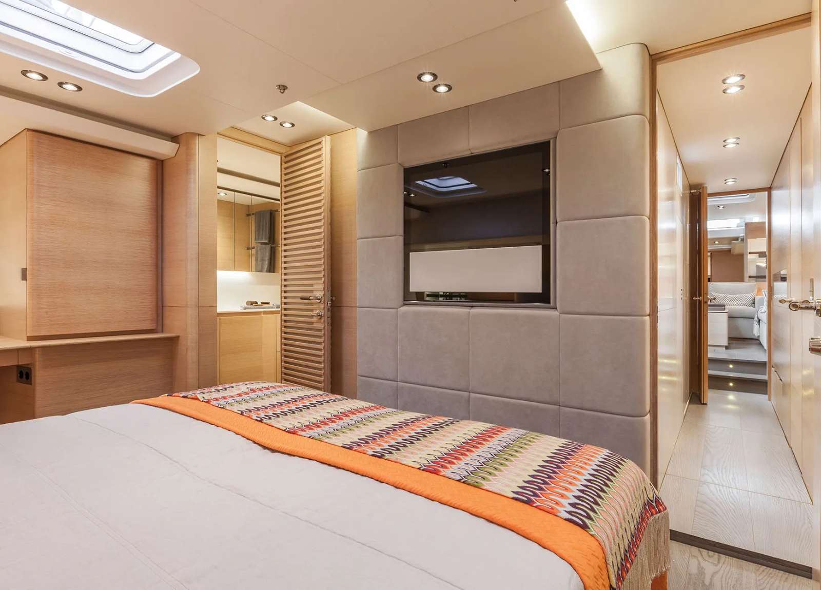 cabin luxury yacht nautors swan 82 my1