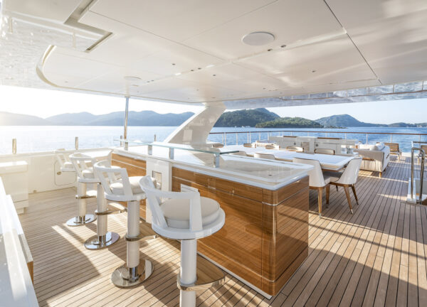 yacht yildiz sunrise skydeck