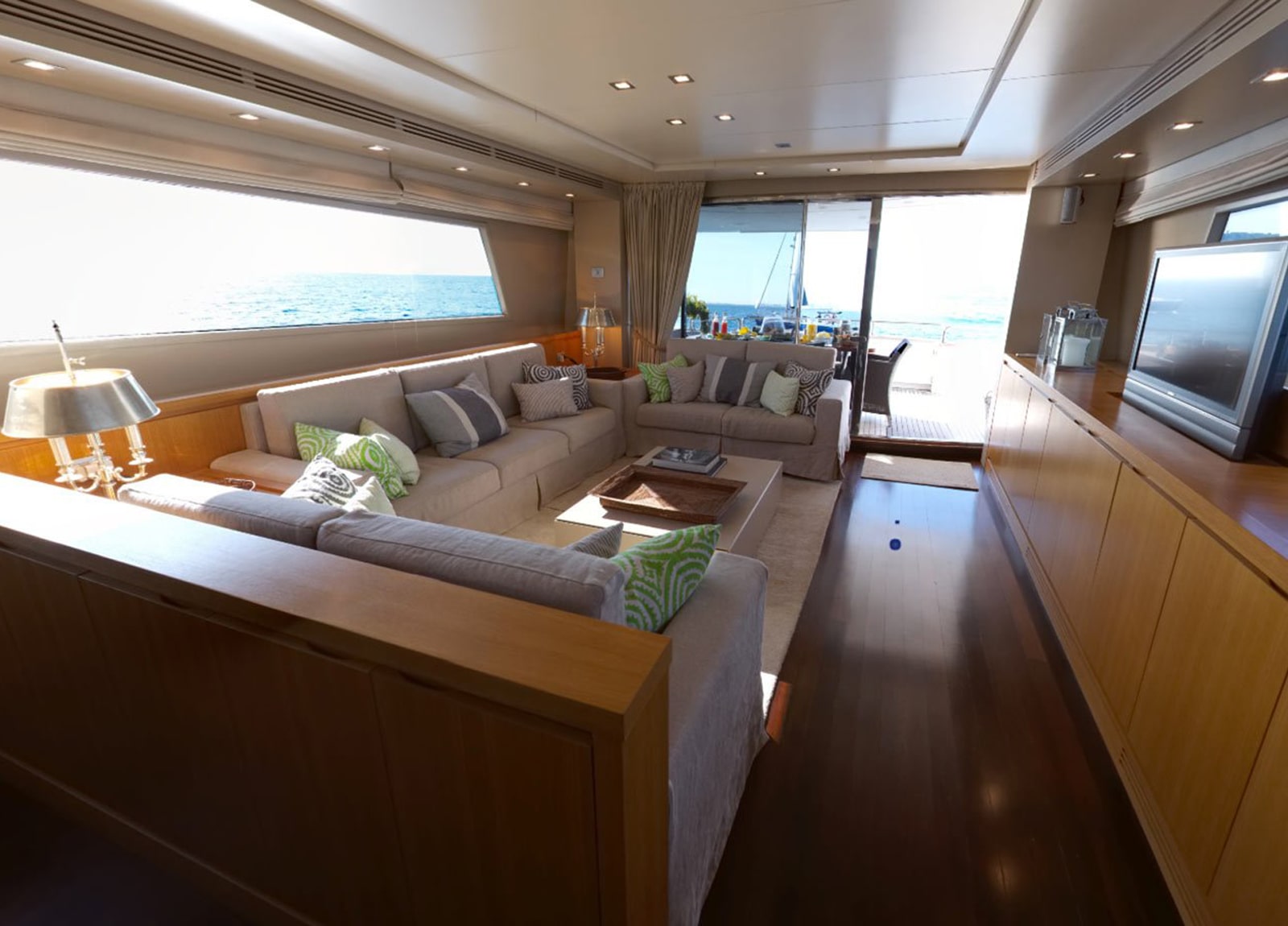 luxusyacht sanlorenzo 82 balearics Wohnzimmer