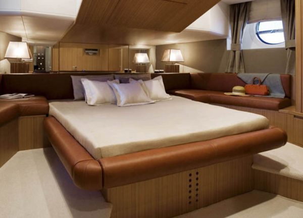 vip kabine luxusyacht aicon yachts 27m