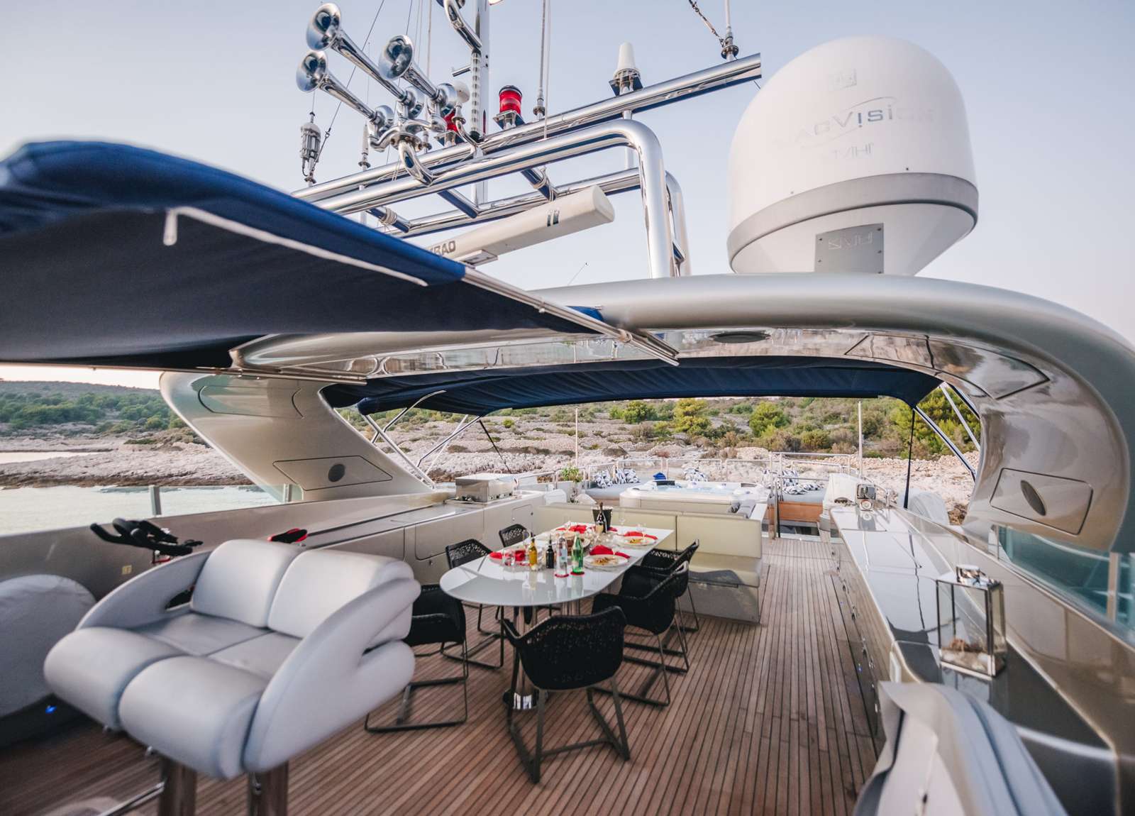 oberdeck megayacht oceanline 127 one blue kroatien