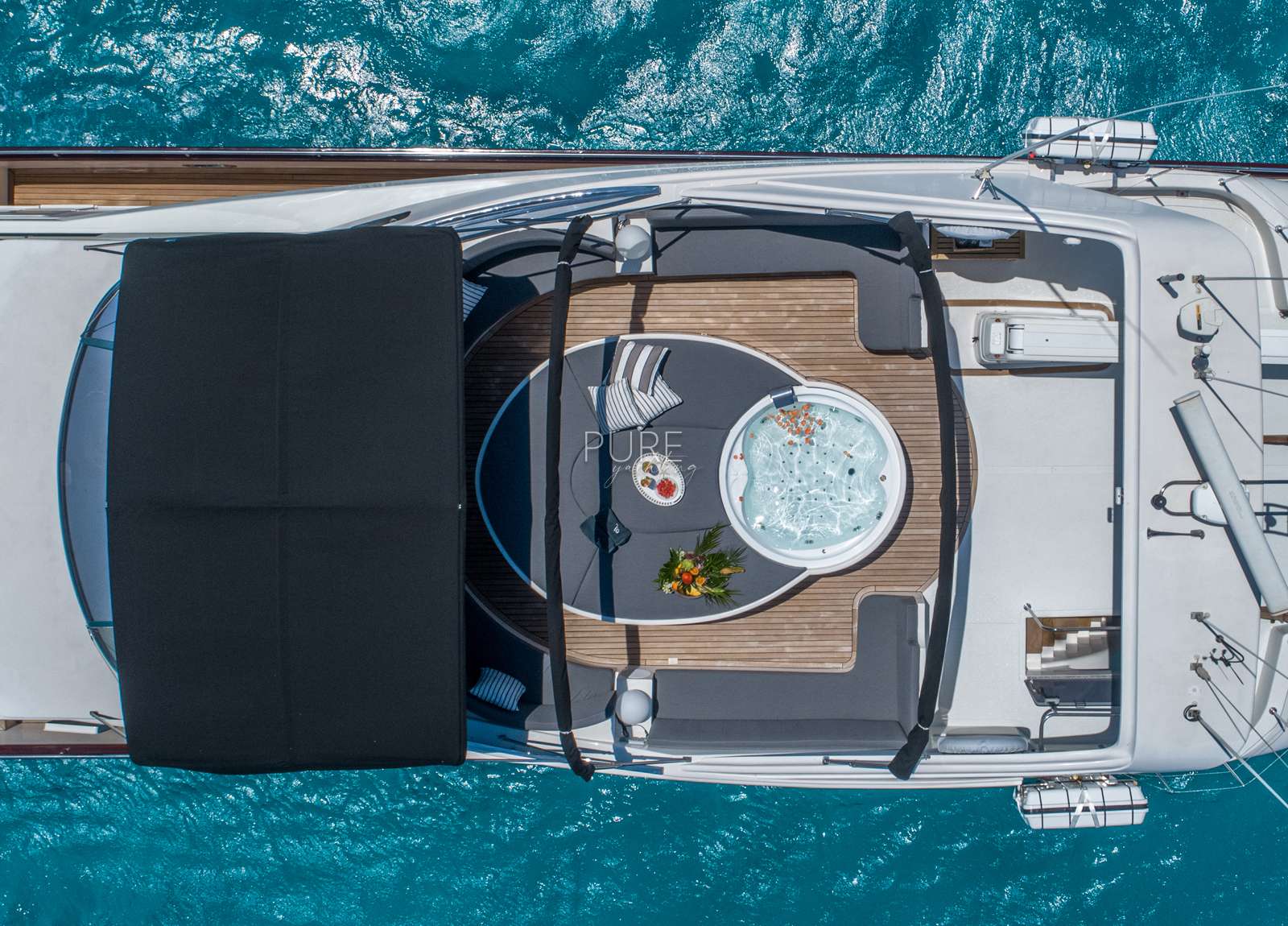 oberdeck luxusyacht astondoa 90 glx b3 balearic islands