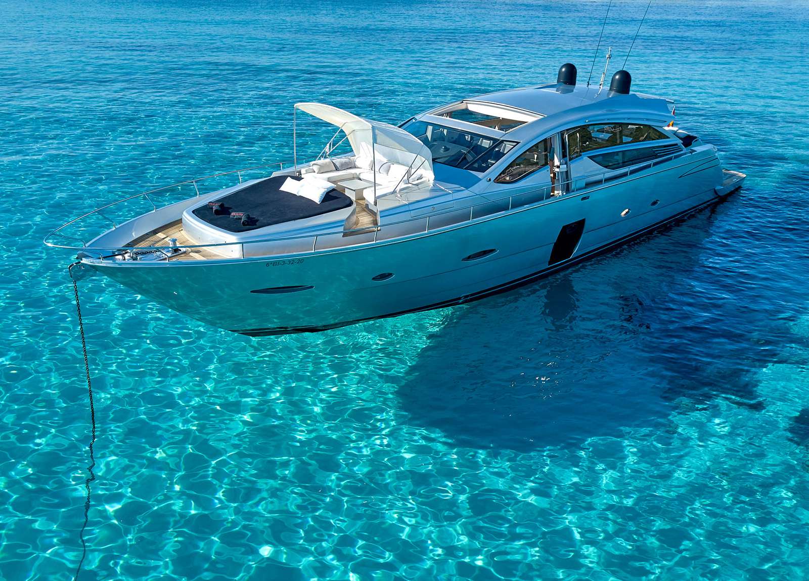 luxusyacht pershing 80 halley