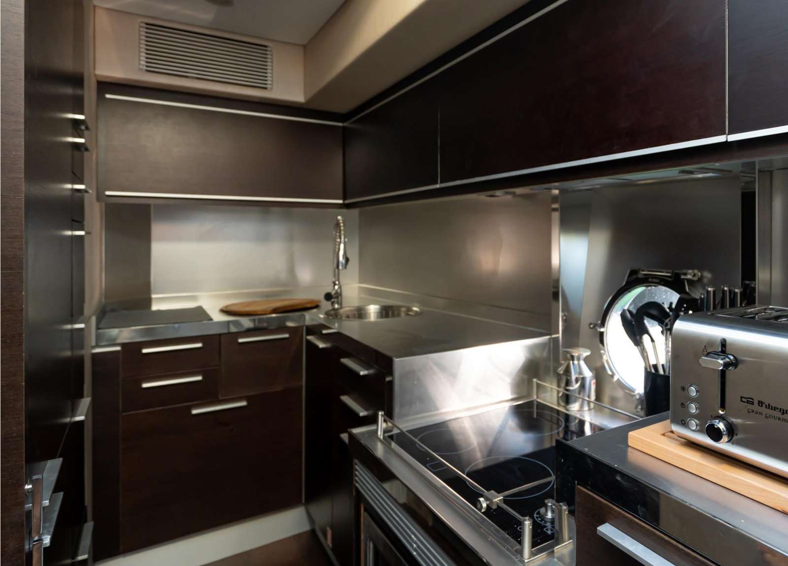 kitchen luxusyacht azimut 68s manzanos balearic islands