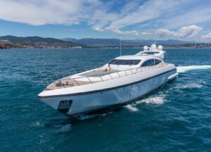 luxusyacht charter mangusta 108 lady b westliches mitelmeer