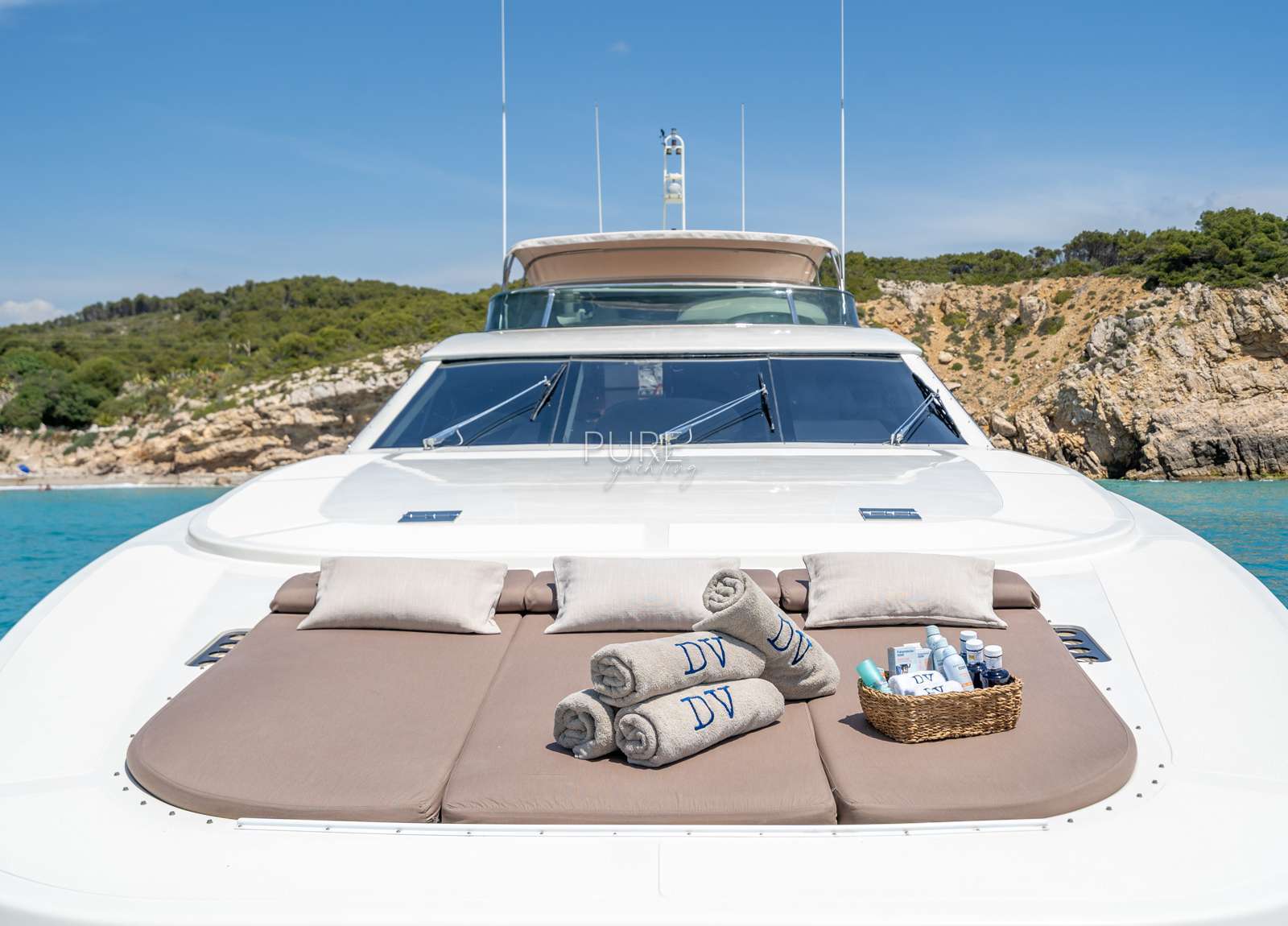 sunbeds luxusyacht astondoa 102 glx dolce vita ii