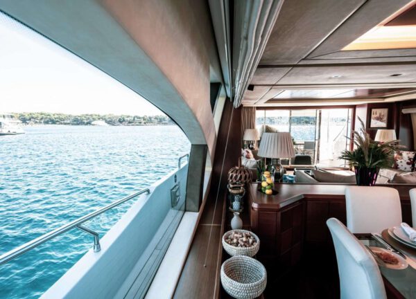 living room luxusyacht azimut 29m koukles